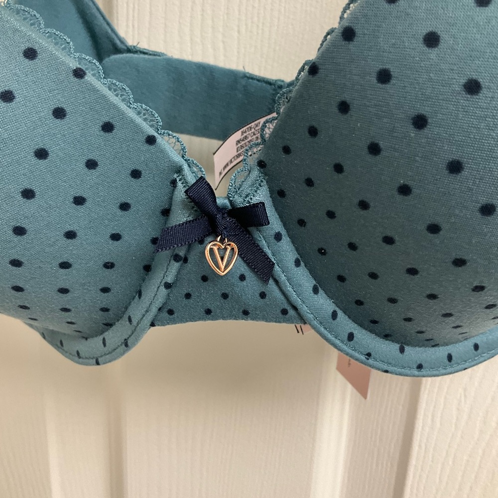 Victoria’s Secret Body by Victoria Padded Bra | NWT - Picture 2 of 5